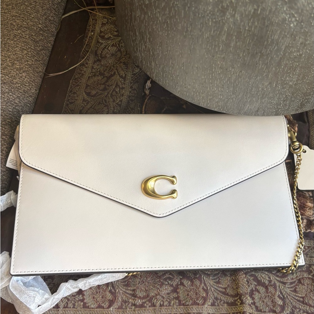 SOLD⛔️Authentic Coach 1941 White Leather flap magnetic closure Clutch/Crossbody - Picture 6 of 11